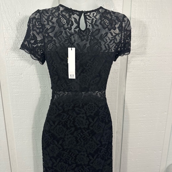 NSR Women’s Black Lace Overlay Dress with Peekaboo Waist Size XS NWT - Picture 2 of 15